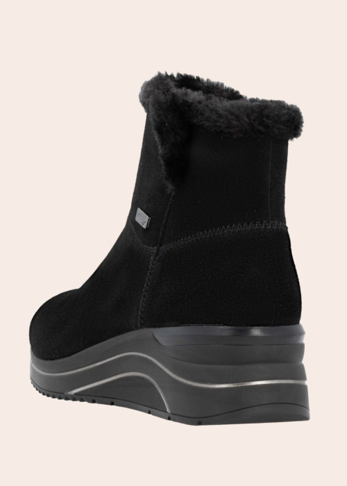 Зимние сапоги Remonte