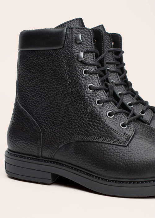 Tommy Hilfiger puszābaki