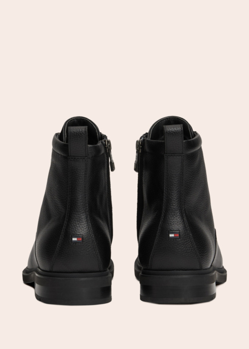 Tommy Hilfiger puszābaki