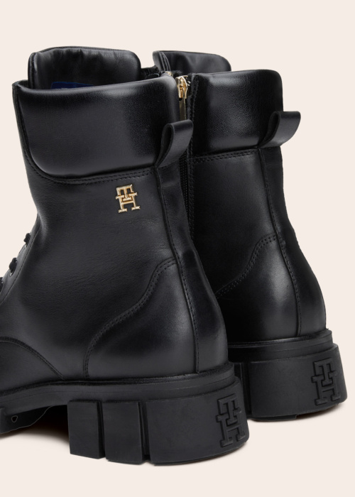 Tommy Hilfiger puszābaki