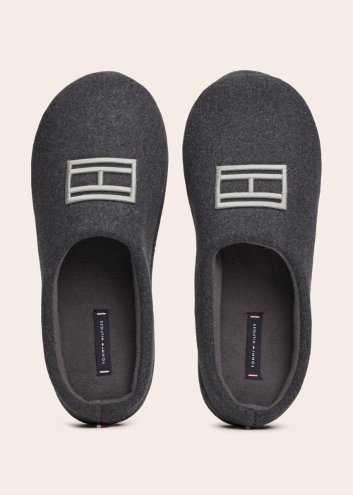 Tommy Hilfiger čības dāvanu kastītē