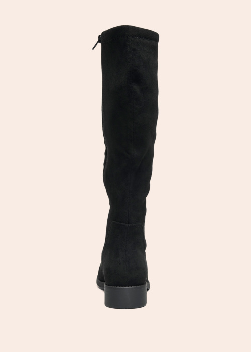 Only zābaki Fananda