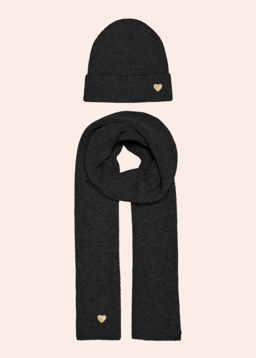 Комплект зимней шапки и шарфа Avery в подарочной коробке Only