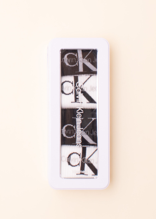 Calvin Klein zeķes 4 pāri dāvanu kastītē