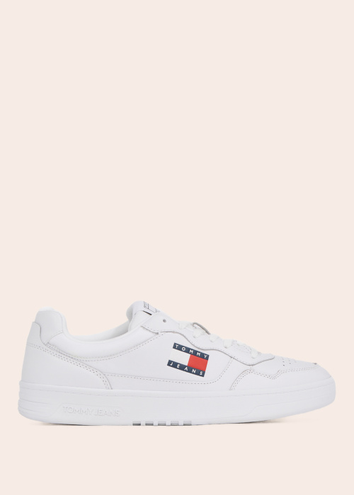 Tommy Hilfiger kedas