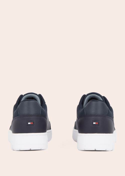 Tommy Hilfiger kedas