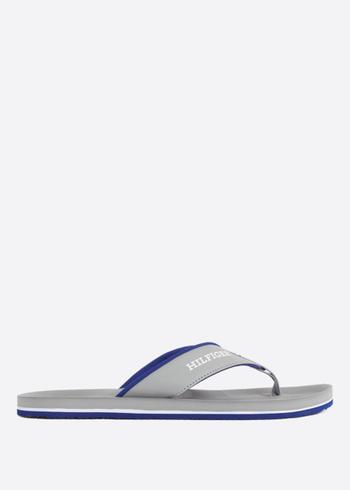 Tommy Hilfiger iešļūcenes