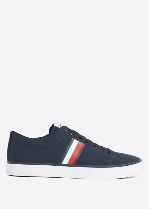 Tommy Hilfiger kedas