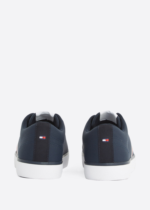 Tommy Hilfiger kedas