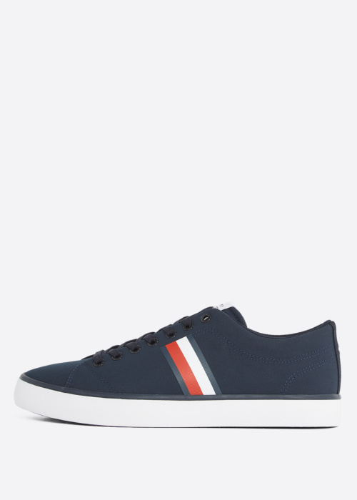 Tommy Hilfiger kedas