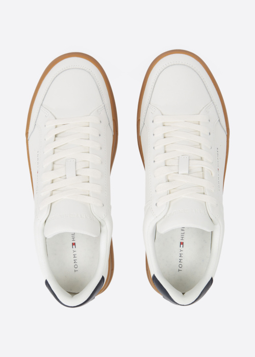 Tommy Hilfiger kedas