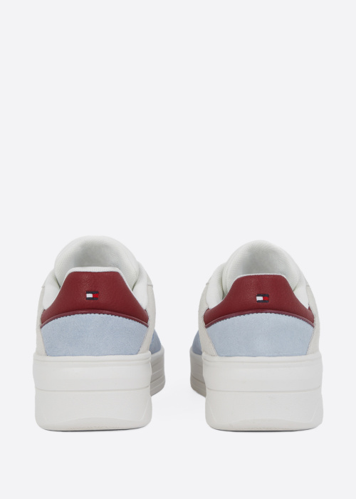 Tommy Hilfiger kedas