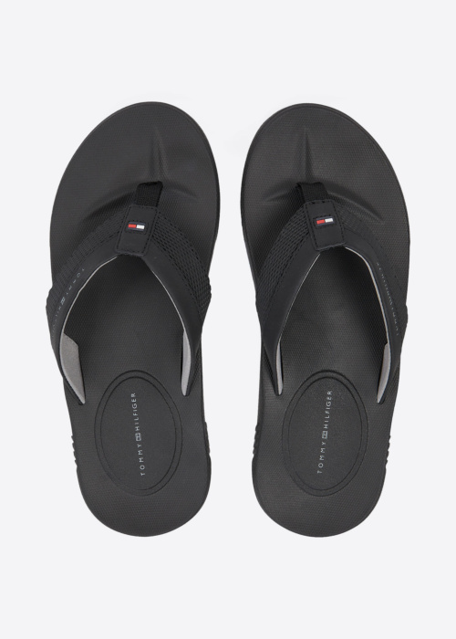 Tommy Hilfiger iešļūcenes