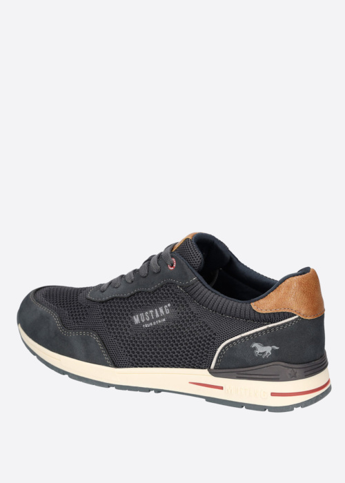 Кроссовки Mustang