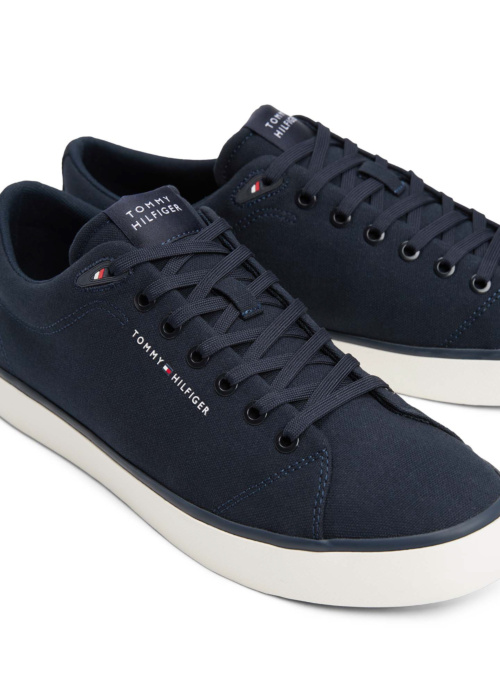 Tommy Hilfiger kedas