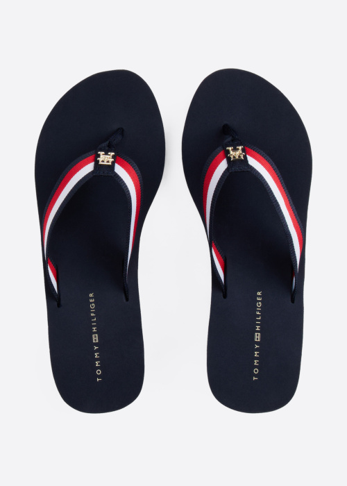 Tommy Hilfiger iešļūcenes