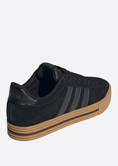 Тенниски Daily adidas