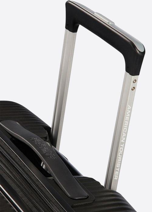 Чемодан Soundbox S American Tourister