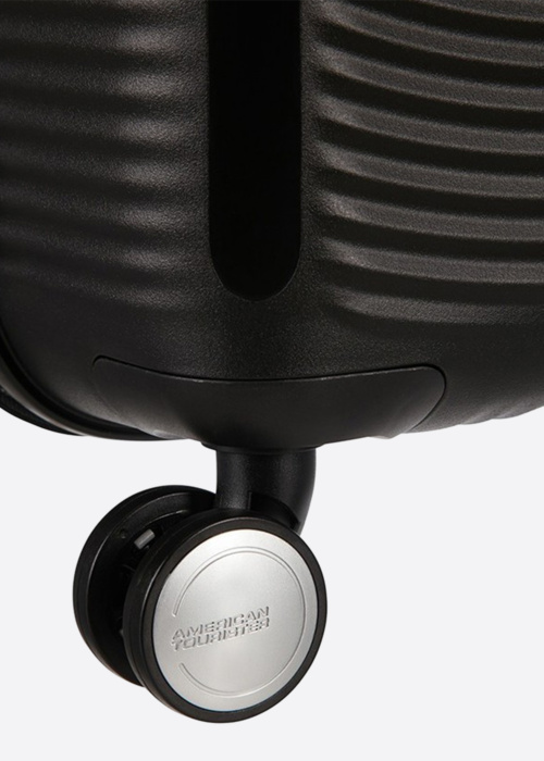 Чемодан Soundbox S American Tourister