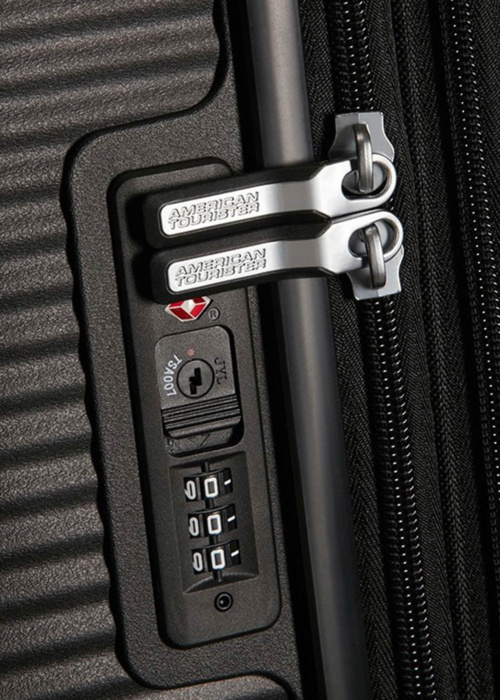 Чемодан Soundbox S American Tourister