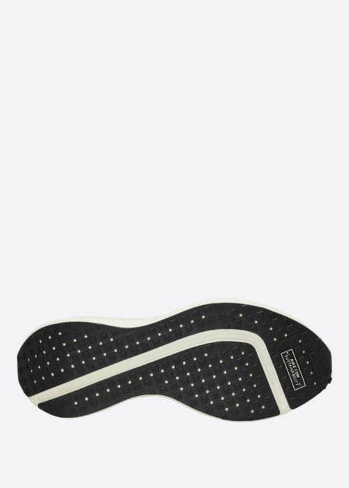 Беговые кроссовки Interact Run Nike