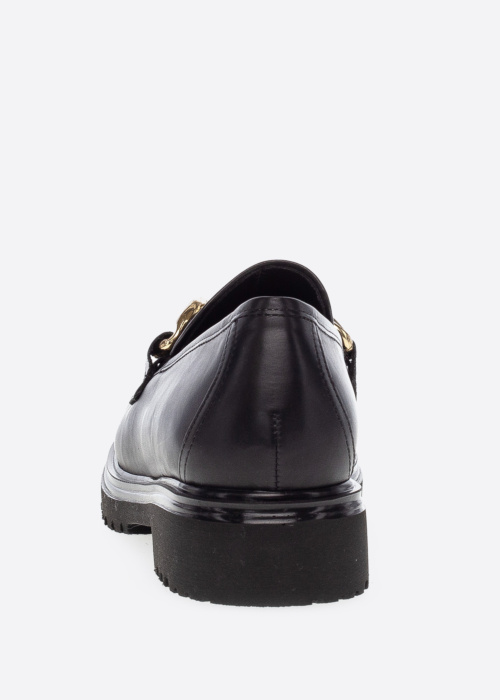 Gabor slēgtas kurpes