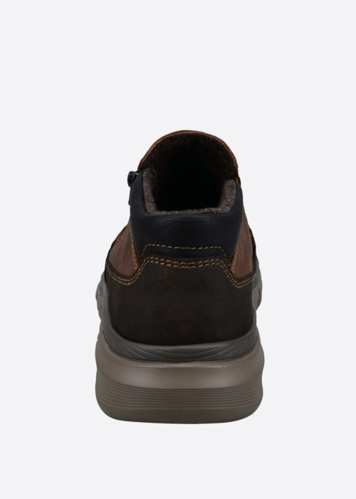 Bugatti puszābaki Anaheim