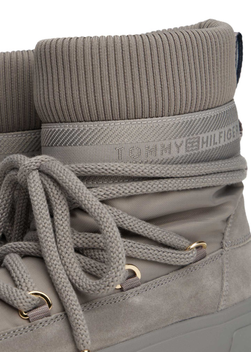 Tommy Hilfiger puszābaki