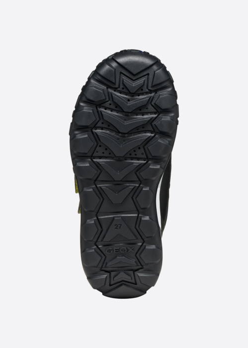 Зимние сапоги Trekkyup Geox