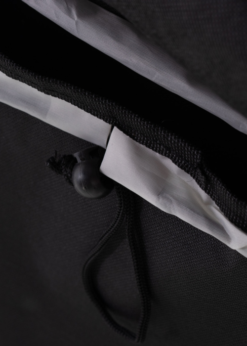 Baggage iepirkumu soma uz riteņiem