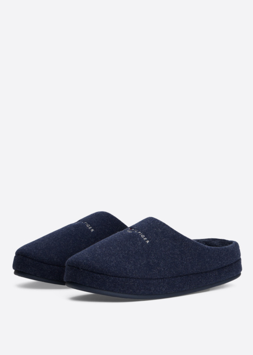 Tommy Hilfiger čības