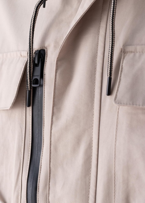 Esprit pavasara-rudens virsjaka