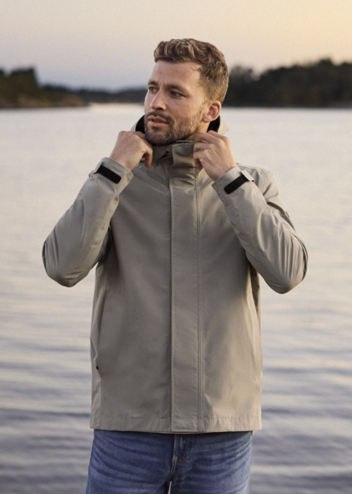 Didriksons pavasara-rudens virsjaka Logan