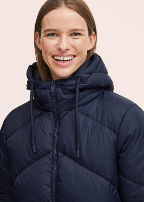 b.young ziemas metelis Bomina