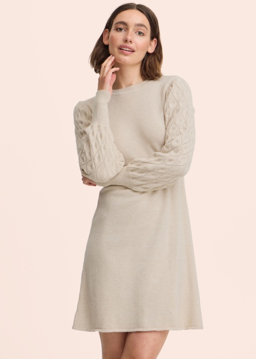 Вязаное платье Nonina b.young