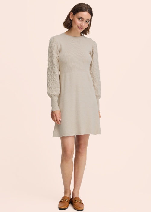 Вязаное платье Nonina b.young