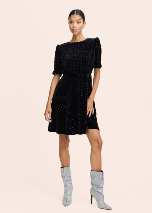 b.young kleita Perry