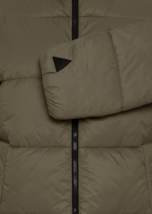 b.young Ziemas virsjaka Bominax