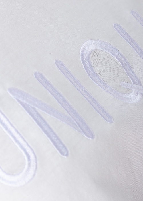 b.young T-krekls Safa