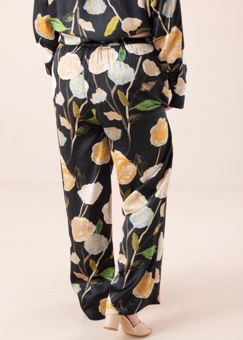 Vero Moda Curve bikses Renee Noa