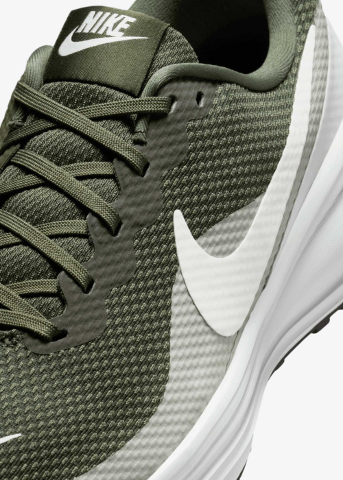 Nike apavi skriešanai Revolution 8