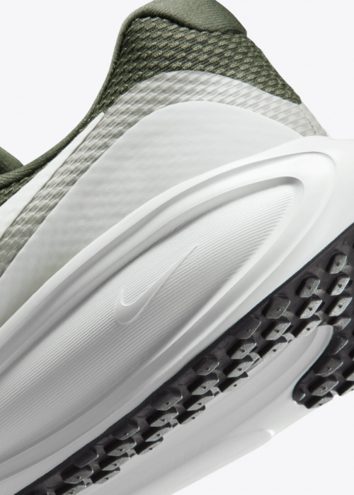 Nike apavi skriešanai Revolution 8