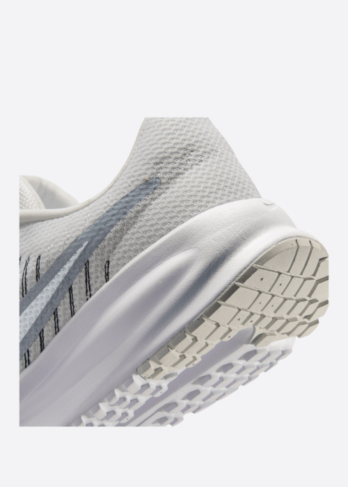 Nike apavi skriešanai Run Defy