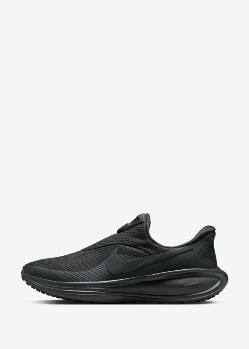 Беговые кроссовки Revolution 8 Easyon Nike