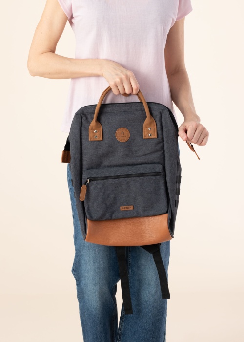 Cabaia mugursoma Londresl