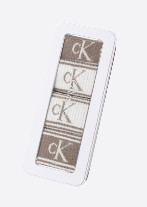 Calvin Klein dāvanu kastītē zeķes Sport Logotips 4 pāri