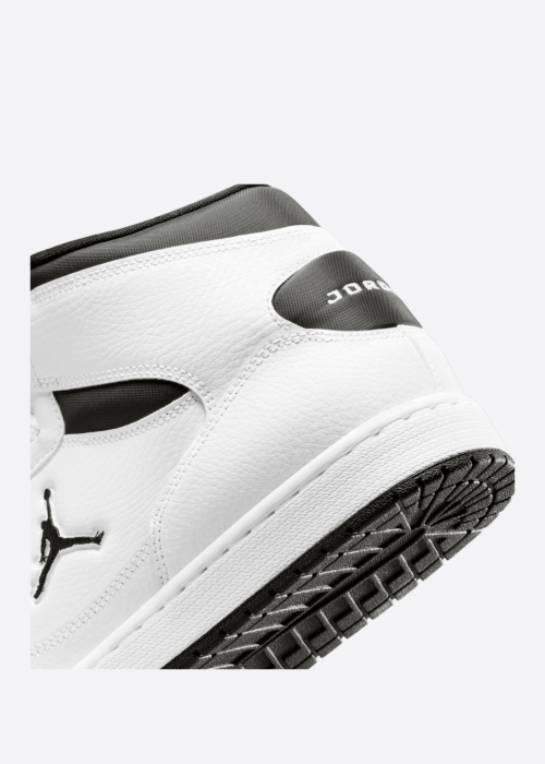 Jordan kedas Jordan Court Connect Mid