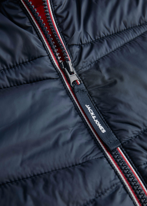 Jack & Jones pavasara-rudens virsjaka West