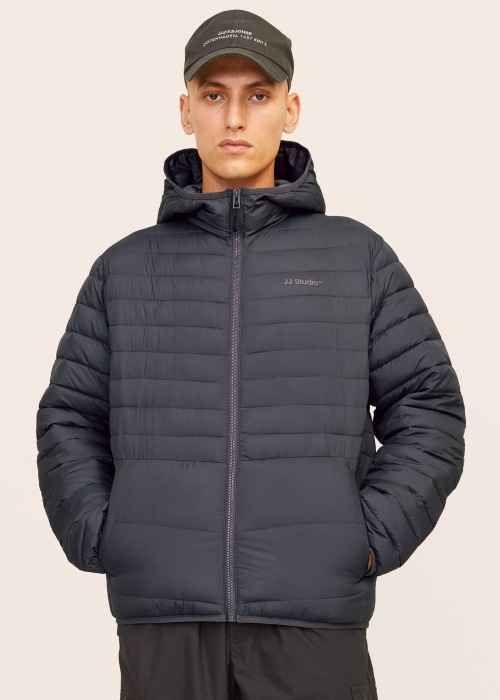 Jack & Jones pavasara-rudens virsjaka State