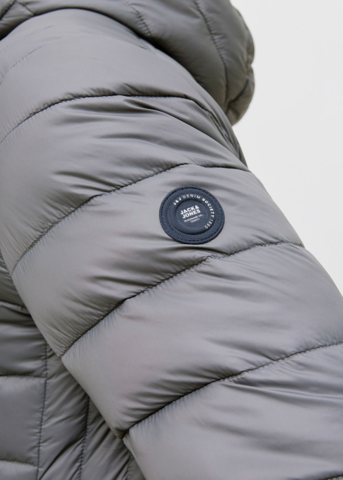 Jack & Jones pavasara-rudens virsjaka Bradley